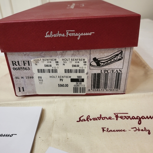 Salvatore Ferragamo flats🥳🥳HOST PICK🥳🥳 - Picture 7 of 10